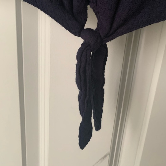 Navy blue lace back front tie shirt - Picture 2 of 4